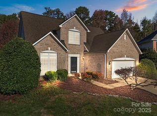 16039 Lavenham Rd, Huntersville, NC 28078
