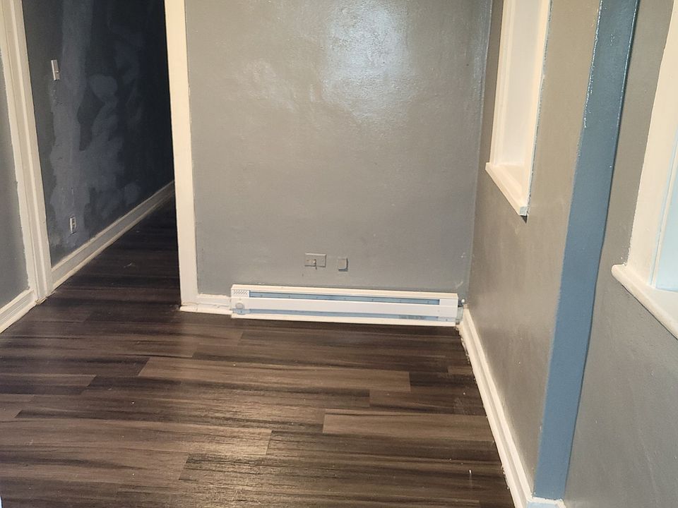 1st image of 522 Park Ave APT 2