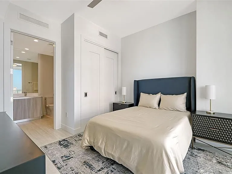 301 Quay Commons Dr #704 — Photo 29