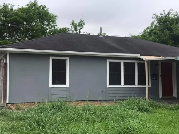 707 Bank Dr, Galena Park, TX 77547