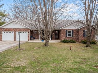 34332 Jennifer Ln, Brighton, IL 62012