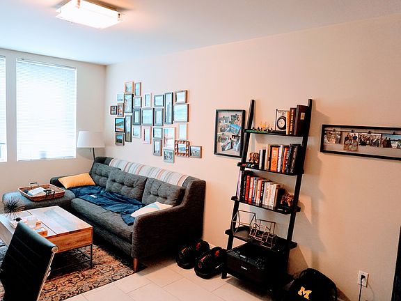 3rd image of 341B Oak St