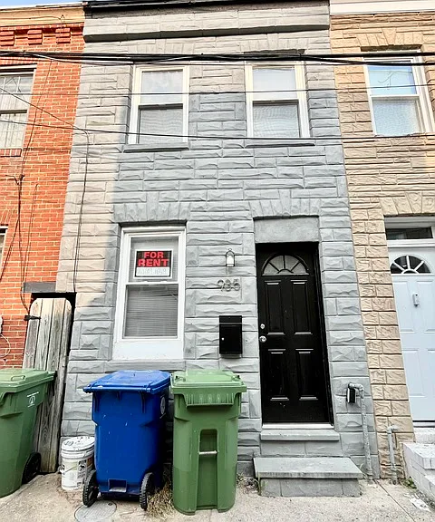 935 S Belnord Ave — Photo 1