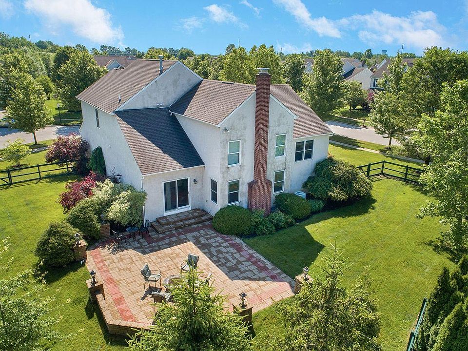 1st image of 8824 Clearview Lake Ct