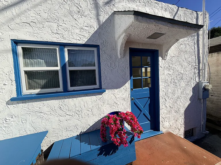 418 D Ave — Photo 4