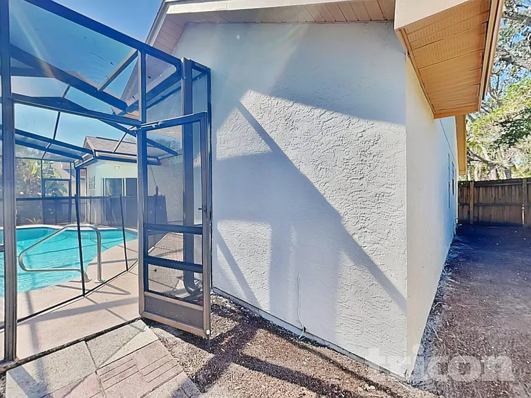 4944 Harbor Woods Dr — Photo 16