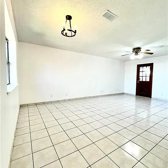 2520 Goldcrest Ave — Photo 16