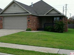 3519 NE Trolley Ln, Bartlesville, OK 74006