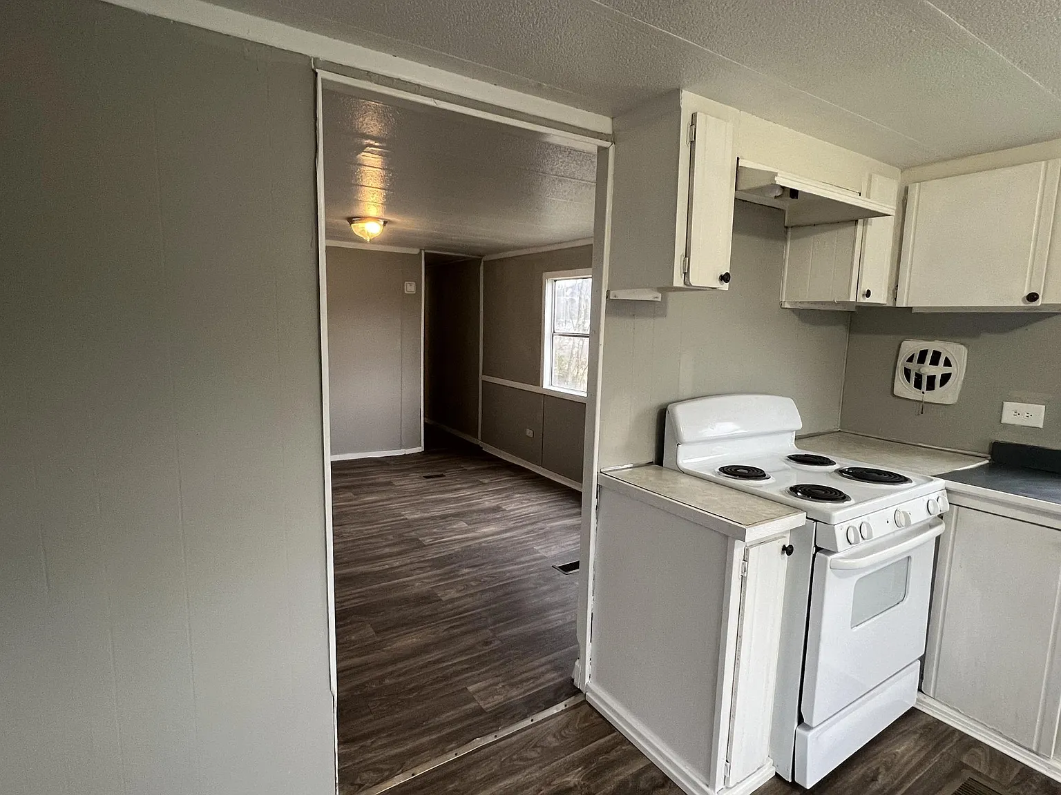 3 bed, $695 — Photo 4