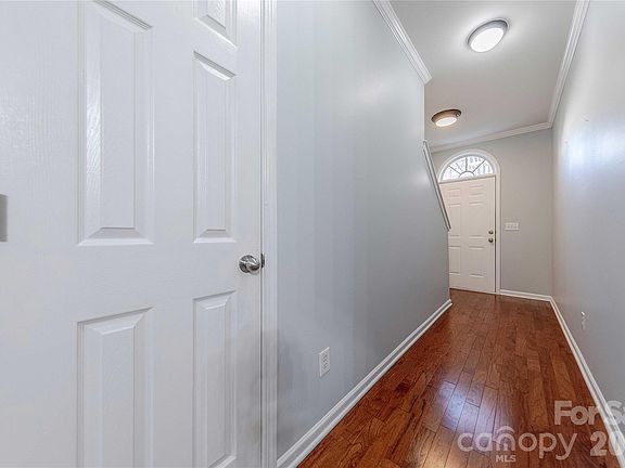 4th image of 2147 Midnight Blue Ln