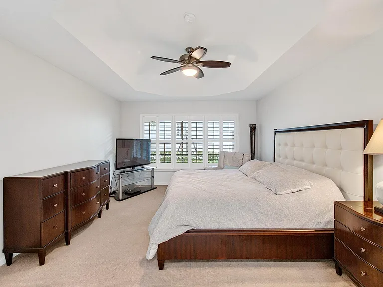9895 Tallyrand Dr — Photo 14