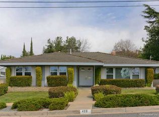 422 Chestnut Ln, Escondido, CA 92025