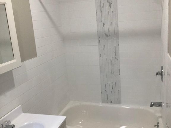 4th image of 590 Bergen Ave #B9a