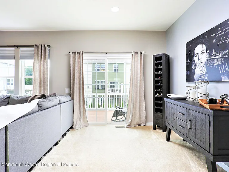 137 Beacon Ln #605 — Photo 7