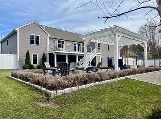 600 Crane Ave S, Taunton, MA 02780