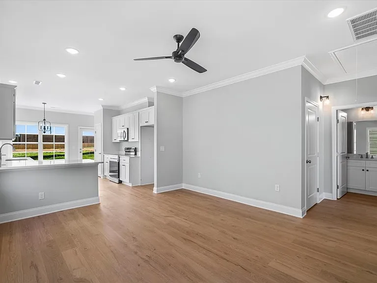 186 Andros Dr — Photo 6