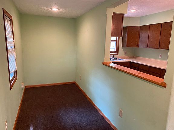 4th image of 308 Hendricks St