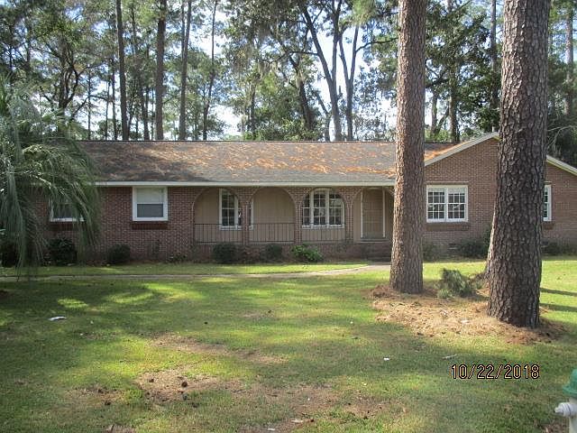 1st image of 2410 Jerry Jones Dr