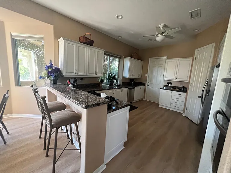 7 Dickens Ct — Photo 12