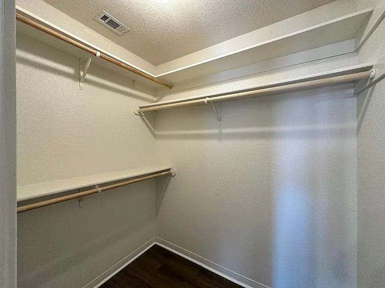 4311 Thunder Creek — Photo 26
