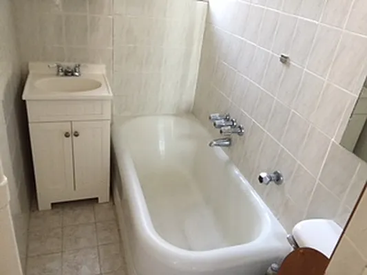 Rented by New York Realty Minimax Inc | media 10