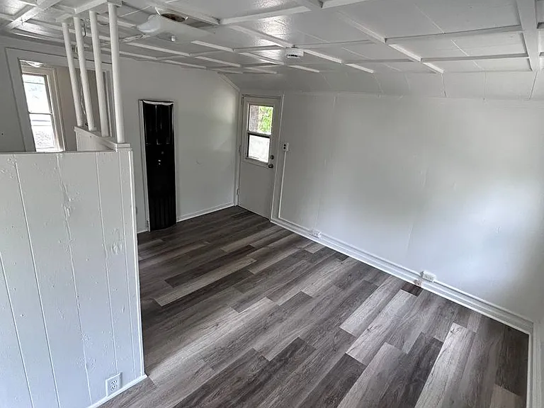 169 N Union St — Photo 4
