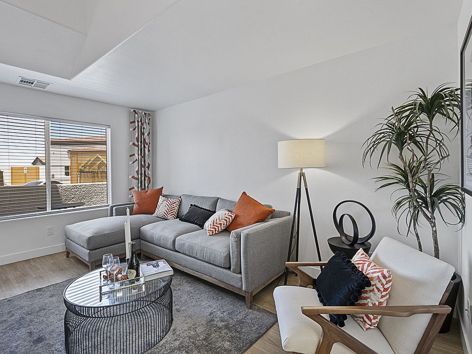 The Townhomes at Horizon Ridge, Henderson, NV, Living Room