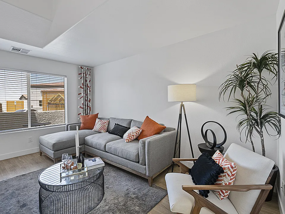 The Townhomes at Horizon Ridge, Henderson, NV, Living Room