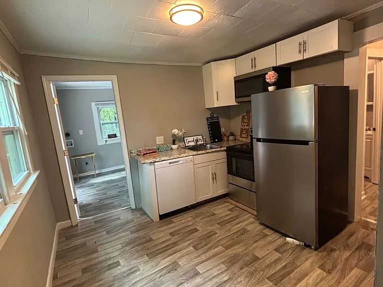 1112 East Dr — Photo 4
