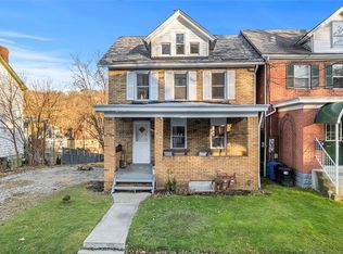 18 Elm Ln, Pittsburgh, PA