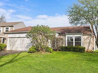 134 Dickens Trl, Elgin, IL 60120