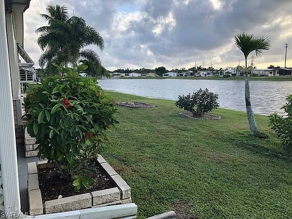 2nd image of 272 Lakeside Dr