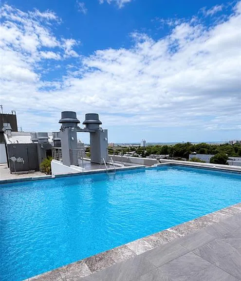 368 Cond Crystal — Photo 2