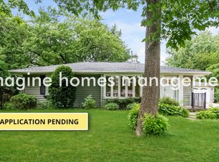 416 E 101st St, Bloomington, MN 55420