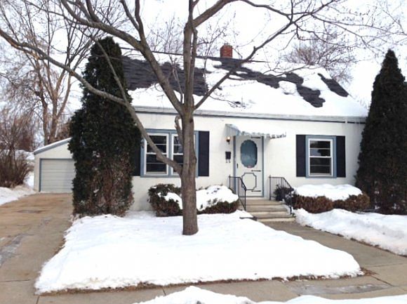 1st image of 1132 Langlade Ave