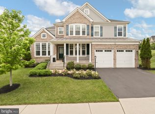 42350 Stonemont Cir, Ashburn, VA 20148