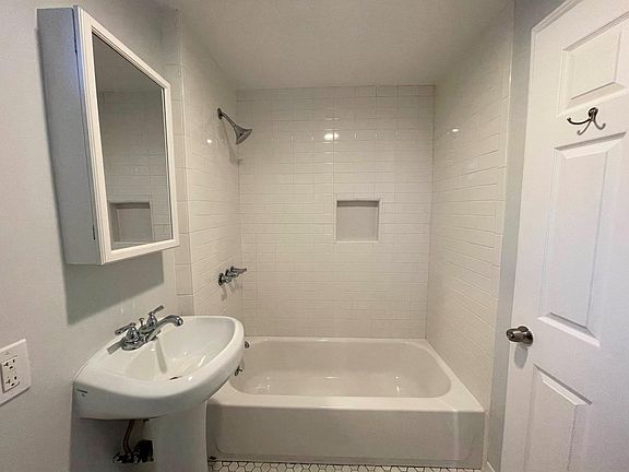 5th image of 2860 S Holt Ave #1/2