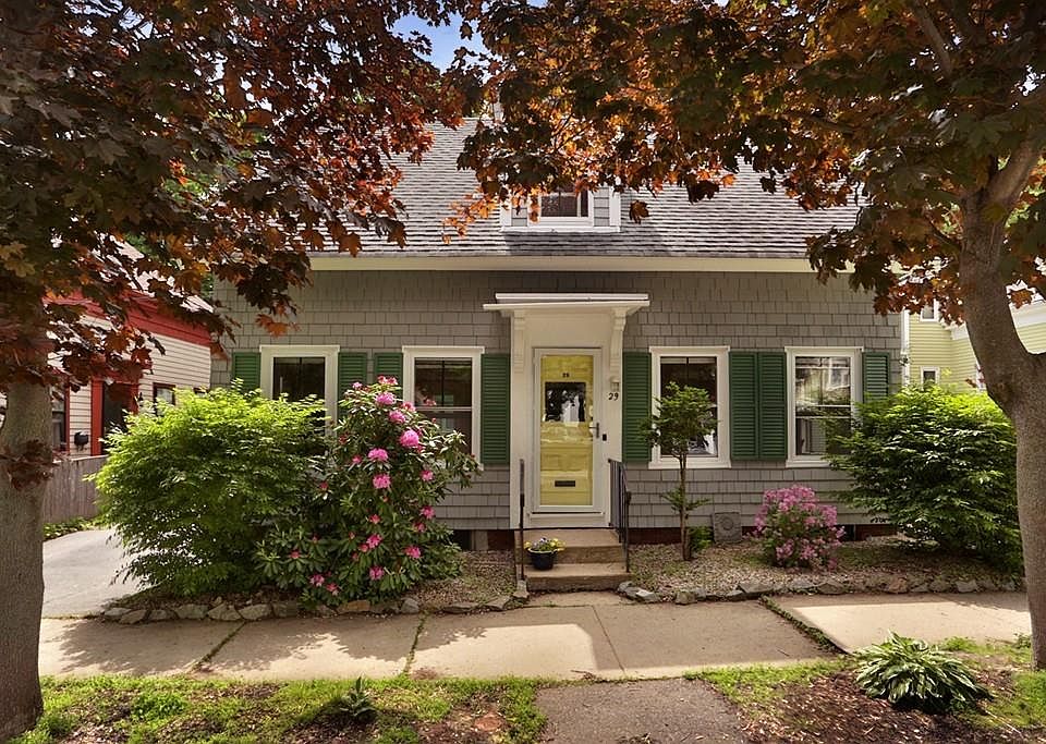 1st image of 29 Oakland St
