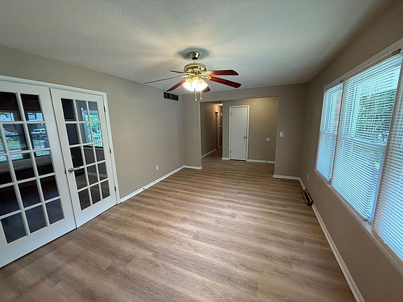 4th image of 3006 Lynnwood Dr