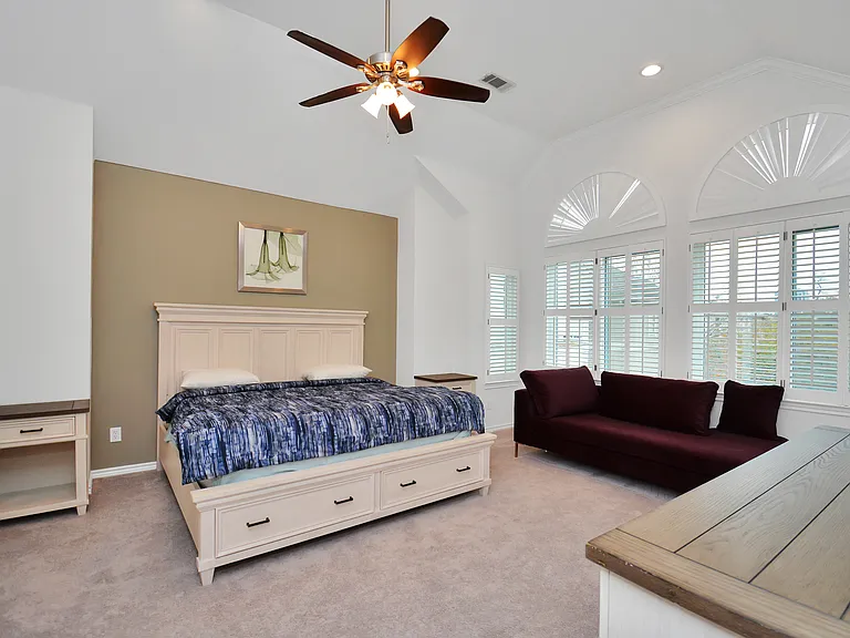 1019 Marconi St — Photo 16