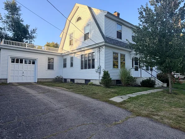 41 Waukewan St, Meredith, NH 03253