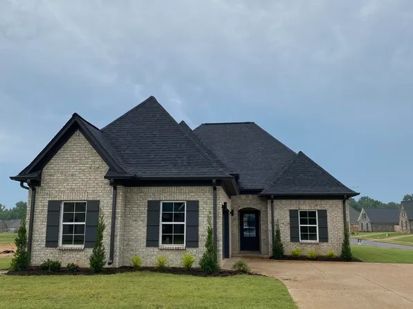 5175 Watson View Dr, Nesbit, MS 38651