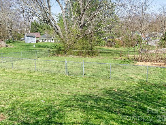 3rd image of 183 Mount Carmel Rd