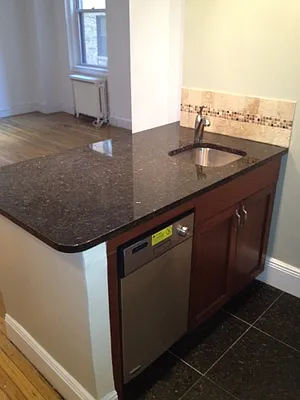 Rented by Luxor Homes & Investment Realty | media 12