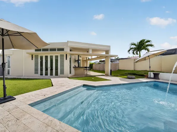 464 Camino De Lks, Gurabo, PR 00778