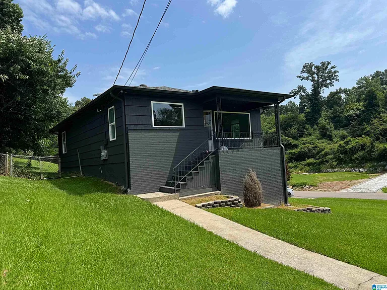 801 Central Ave — Photo 4