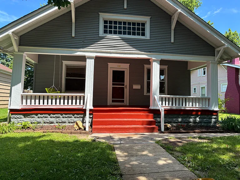 1132 N Pearce Ave — Photo 2