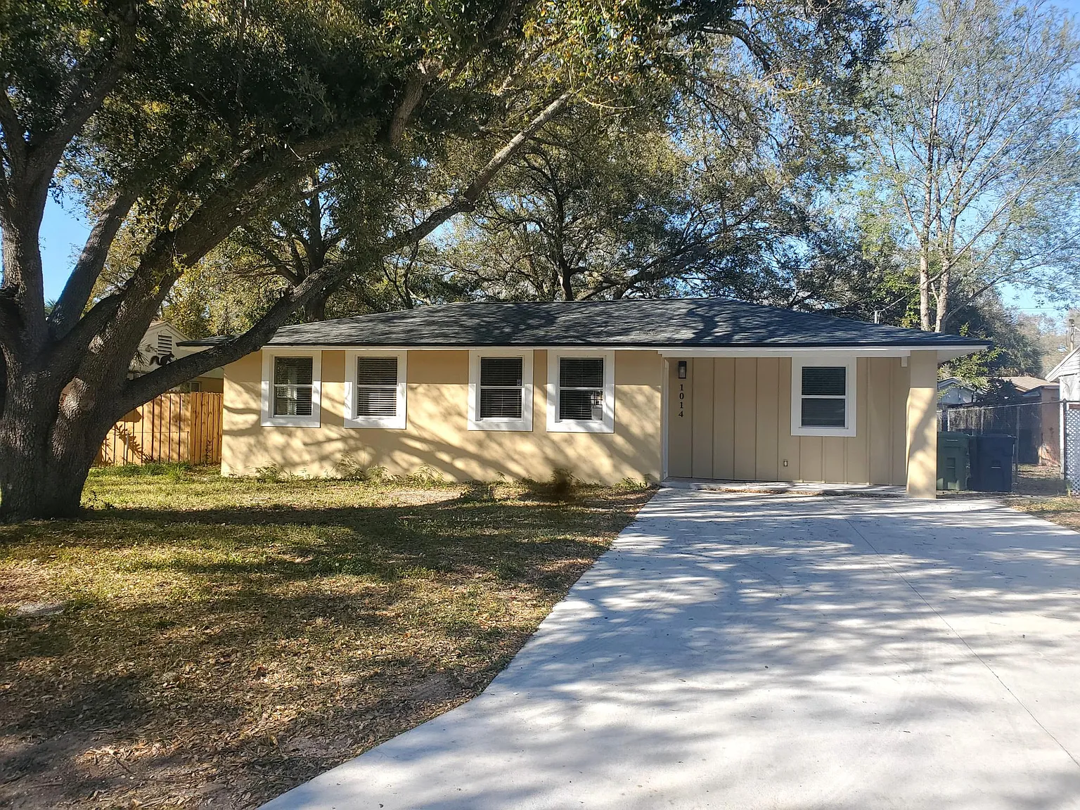 2 bed, 1000 sqft, $2,350 — Photo 1