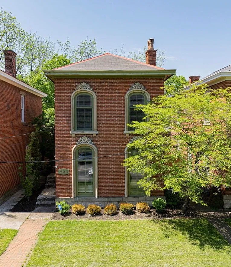 2 bed, 1572 sqft, $3,500 — Photo 2
