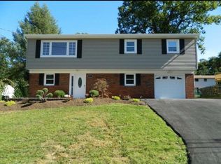 5 Ford Ave, Hopatcong, NJ 07843